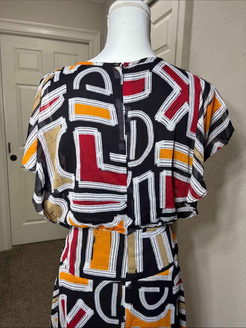 Karl Lagerfeld Paris Abstract Print High Low Midi Dress NWT Size 2 - Picture 10 of 12